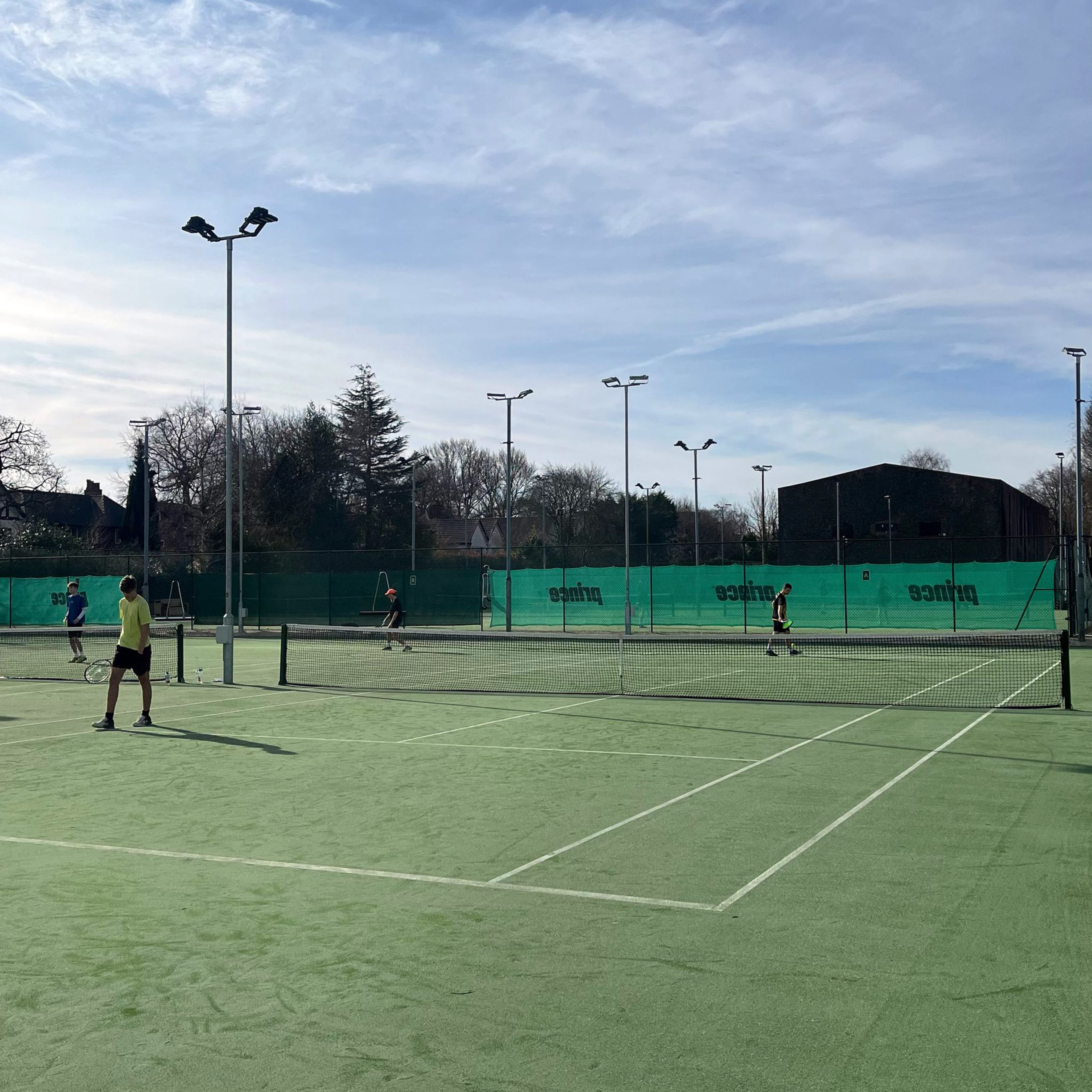 Synthetic clay court